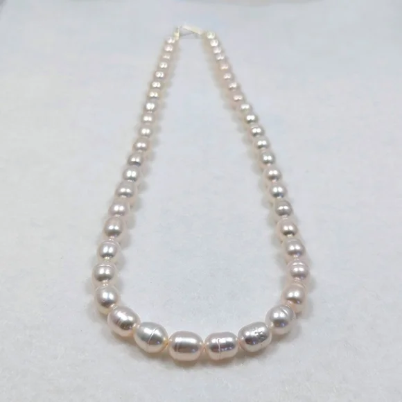 REAL - 9-10mm Baroque Pearl Necklace - Picture 9 of 11